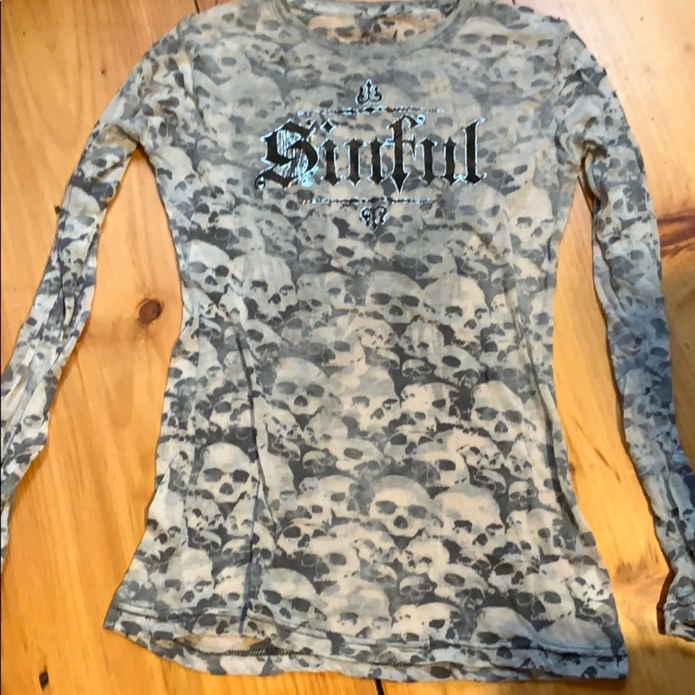 Sinful skull burnout shirt